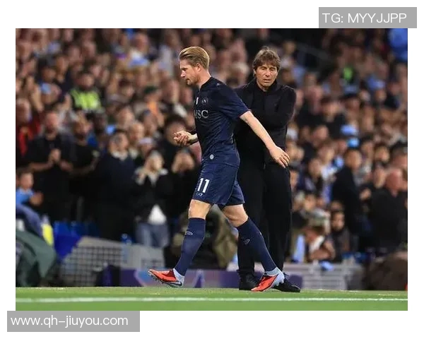 马蒂奇37岁依然神勇凌空抽射破门今夏自由转会萨索洛